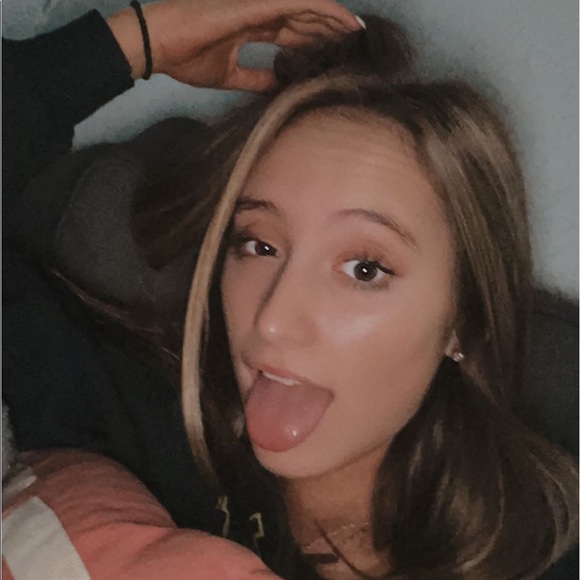 Meet your Posher, Riley - Picture 1 of 1